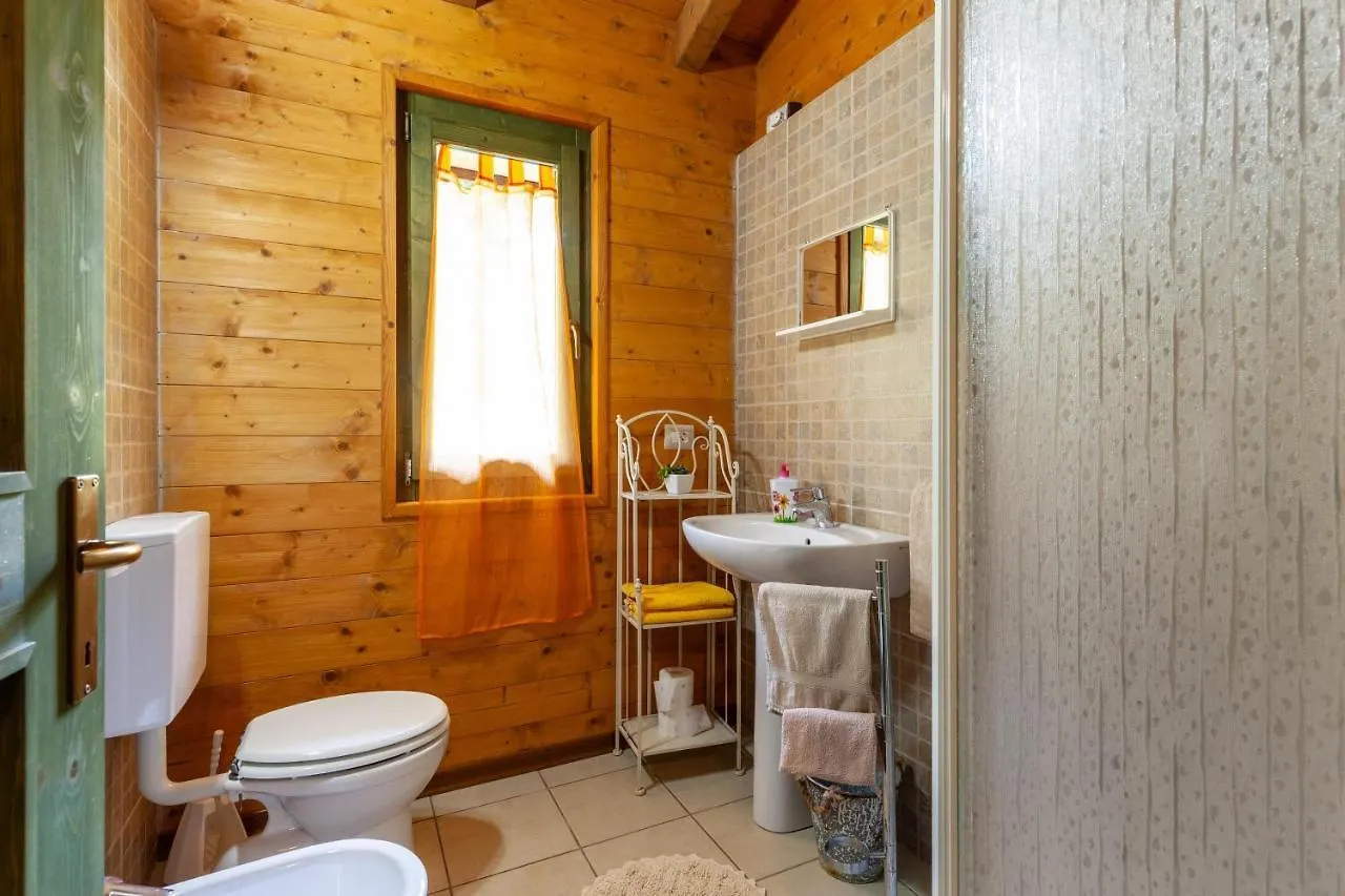Villaggio Anemone Chalet Scoiattolo Capanne di Sillano Holiday home